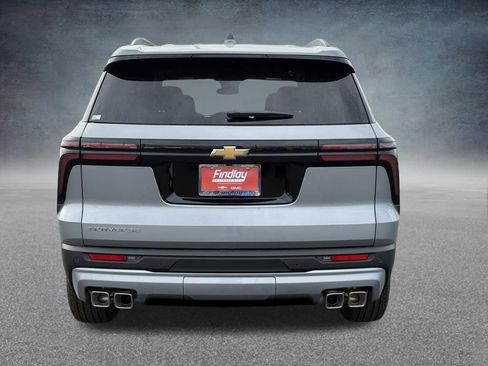 New 2026 Chevrolet Traverse LT FWD image 5