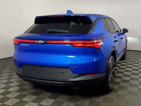 New 2026 Chevrolet Equinox EV LT image 8