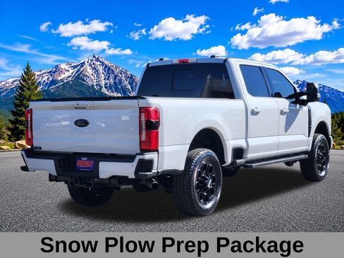 Used 2024 Ford F250 XLT w/ Black Appearance Package AWD/4WD image 5