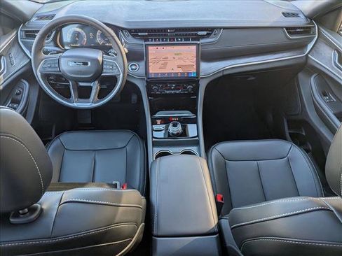 New 2025 Jeep Grand Cherokee L Limited image 15