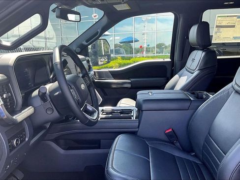 New 2026 Ford F250 Platinum AWD/4WD image 9