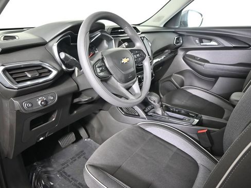 Used 2023 Chevrolet TrailBlazer LT w/ Convenience Package image 22