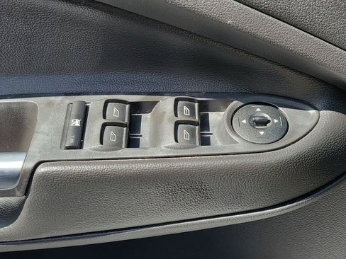 Used 2018 Ford Escape SE w/ SE Sync 3 Package FWD image 17