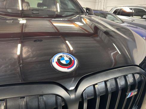 Used 2023 BMW X7 M60i w/ Executive Package image 5