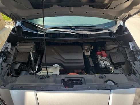 Used 2025 Nissan Leaf S FWD image 13
