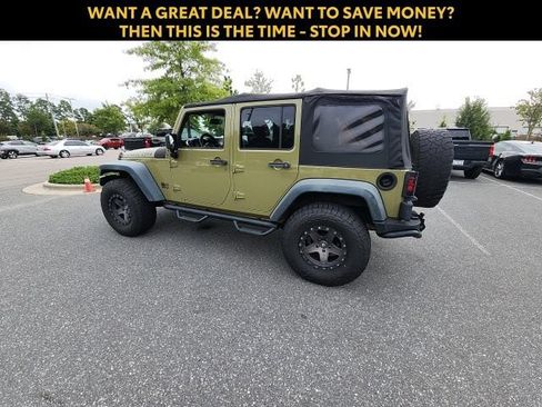 Used 2013 Jeep Wrangler Unlimited Rubicon AWD/4WD image 8