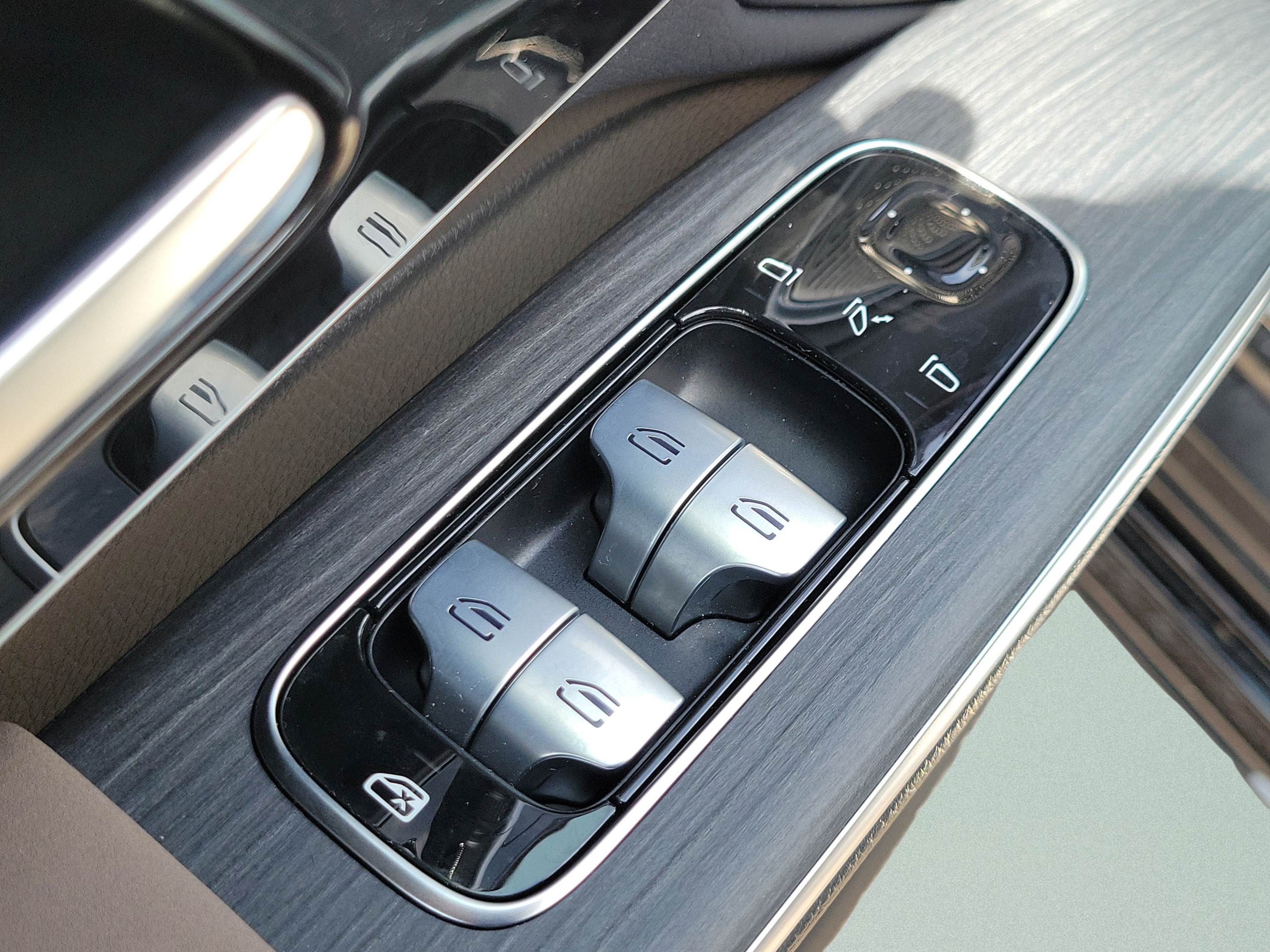 Certified 2024 Mercedes-Benz EQS 580 4MATIC Sedan image 16