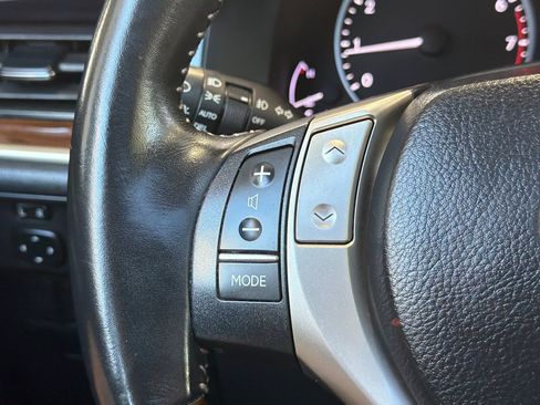 Used 2014 Lexus ES 350 w/ Premium Package FWD image 29