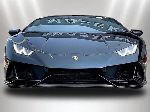 Used 2020 Lamborghini Huracan EVO AWD/4WD image 2