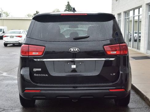 Used 2019 Kia Sedona LX FWD image 8