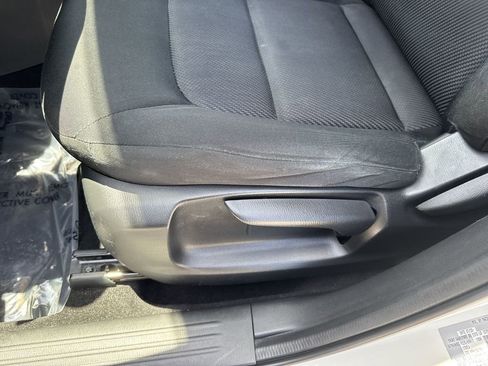 Used 2020 MAZDA CX-5 Sport FWD image 39