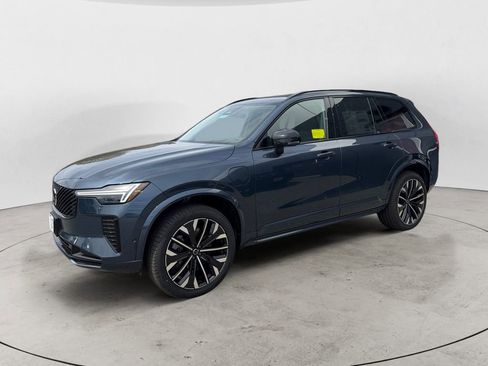 New 2026 Volvo XC90 T8 Ultra w/ Protection Package Premier AWD/4WD image 2