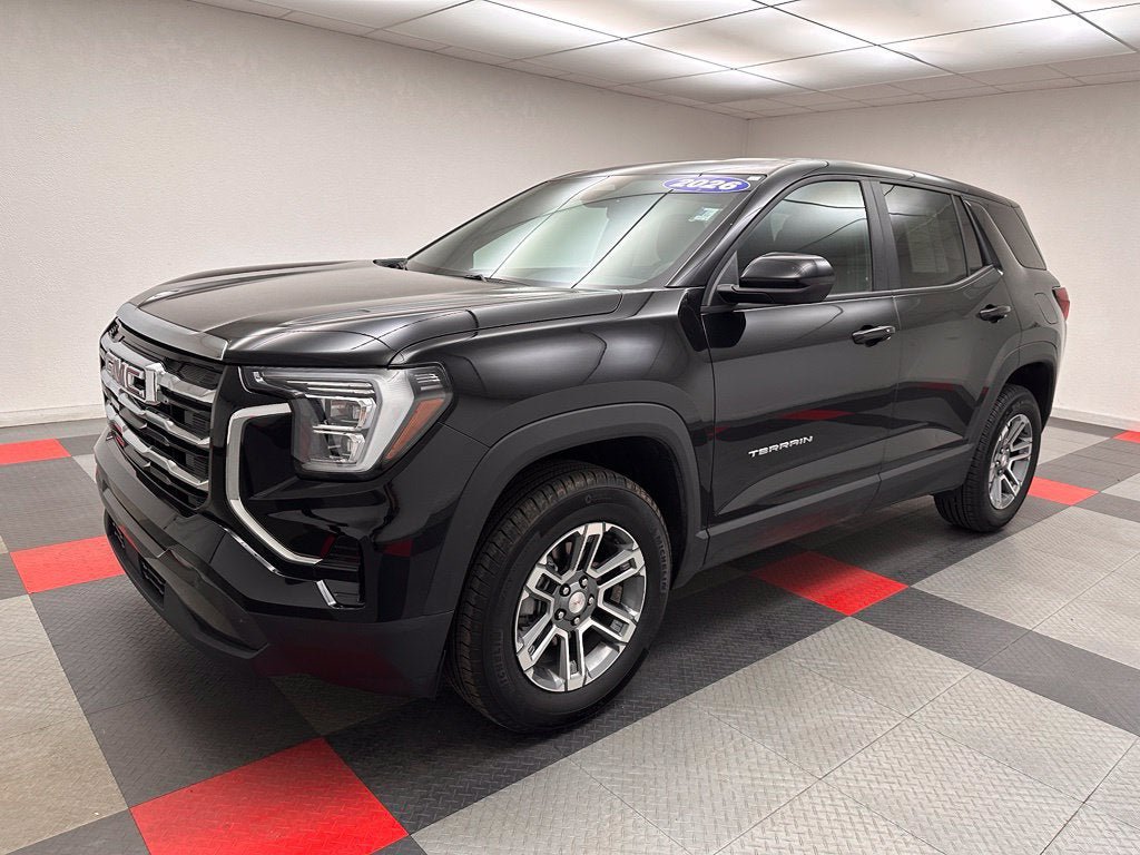 Used 2026 GMC Terrain Elevation AWD/4WD image 3