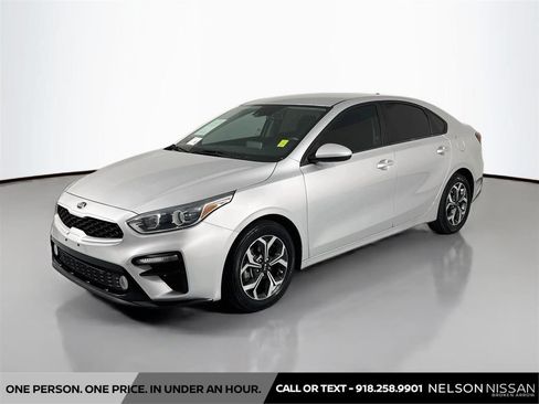 Used 2021 Kia Forte LXS FWD image 1