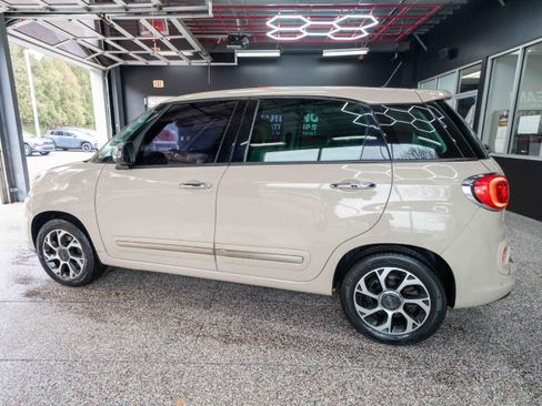 Used 2014 FIAT 500L Lounge image 2
