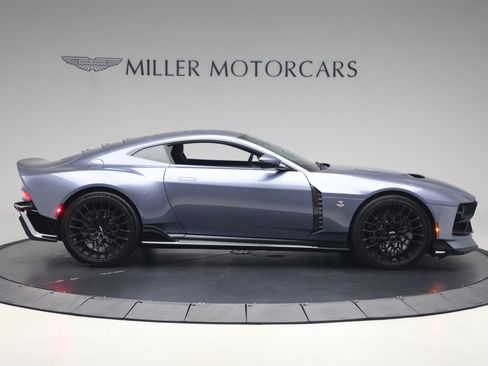 Used 2024 Aston Martin Valour RWD image 9