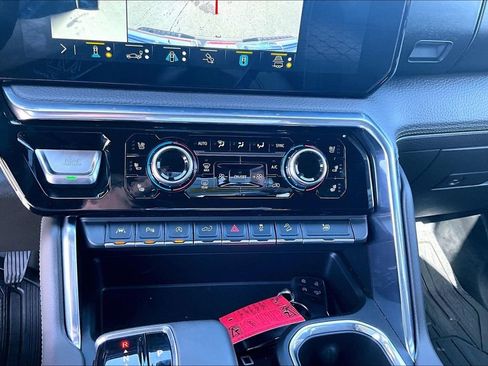 Used 2023 GMC Sierra 1500 Denali w/ Denali Reserve Package AWD/4WD image 32