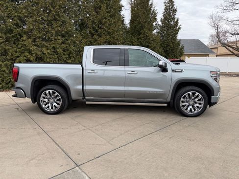 Used 2025 GMC Sierra 1500 Denali image 32