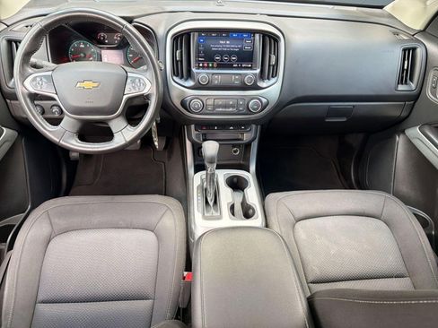 Used 2022 Chevrolet Colorado LT AWD/4WD image 15