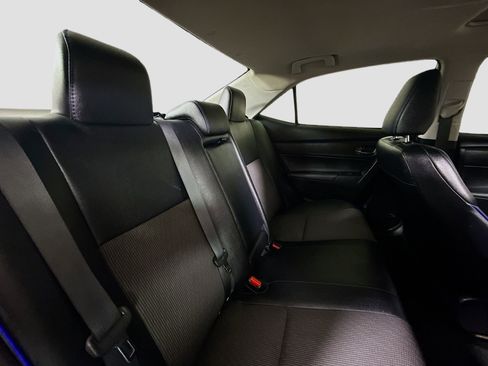 Used 2018 Toyota Corolla SE image 27