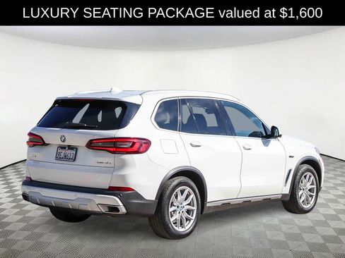 Used 2023 BMW X5 xDrive45e w/ Executive Package image 4