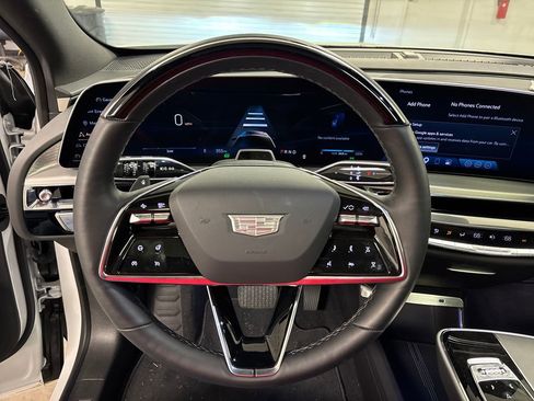 New 2025 Cadillac Lyriq Sport image 34