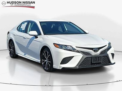 Used 2019 Toyota Camry SE w/ Convenience Package