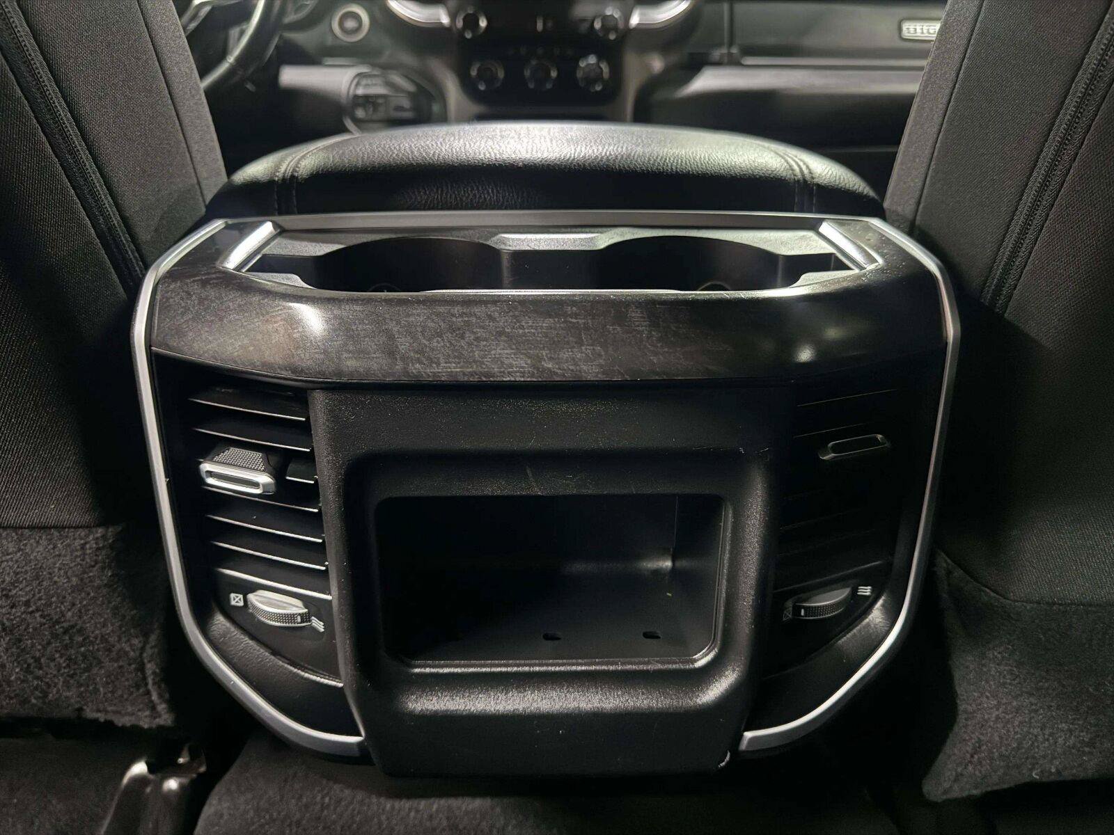 Used 2021 RAM 2500 Big Horn w/ Night Edition AWD/4WD image 29