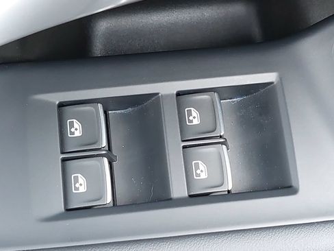 Certified 2025 Audi Q5 Prestige AWD/4WD image 30