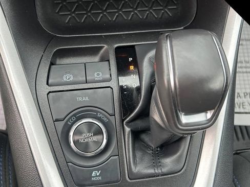 Used 2023 Toyota RAV4 SE AWD/4WD image 30