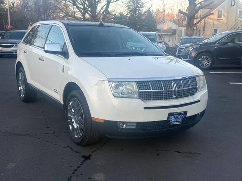 Used 2008 Lincoln MKX AWD image 2