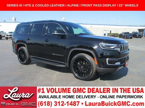 Used 2022 Jeep Wagoneer Series III AWD/4WD image 1