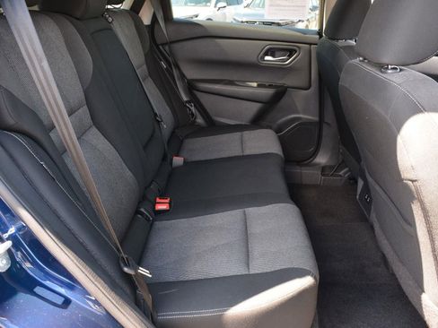Used 2024 Nissan Rogue SV AWD/4WD image 17