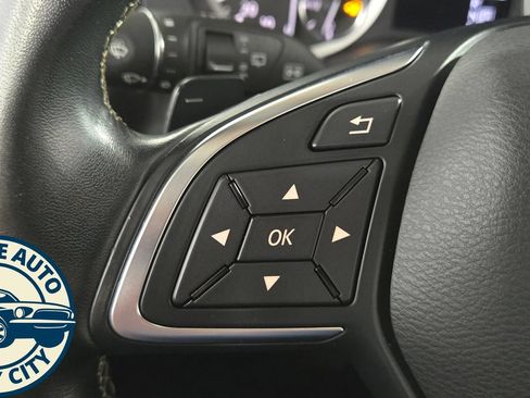 Used 2018 INFINITI QX30 AWD image 12