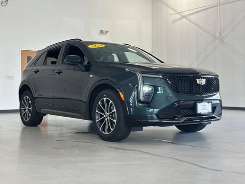 Certified 2024 Cadillac XT4 Sport AWD/4WD image 2