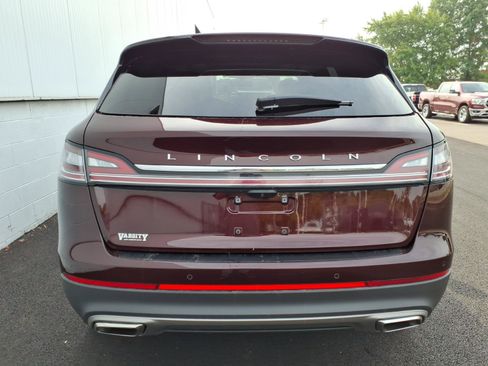 Used 2023 Lincoln Nautilus Reserve AWD/4WD image 5