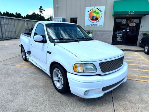 Used 2000 Ford F150 Lightning image 2