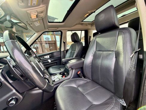 Used 2016 Land Rover LR4 HSE LUX image 15