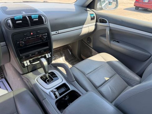 Used 2004 Porsche Cayenne S AWD/4WD image 27
