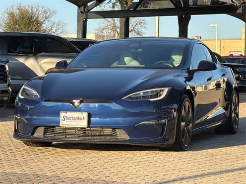 Used 2022 Tesla Model S Base image 3