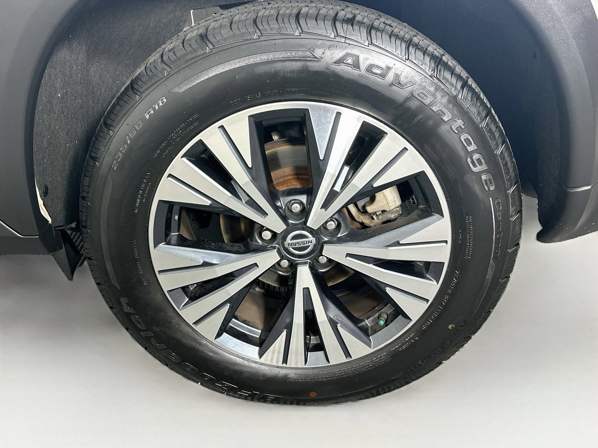 Used 2021 Nissan Rogue SV FWD image 11