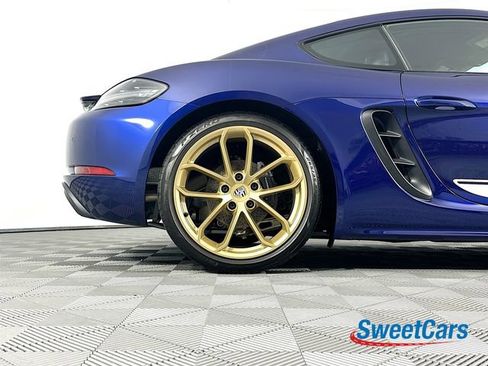 Used 2024 Porsche 718 Cayman image 37