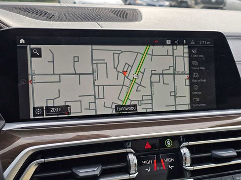 Used 2022 BMW X5 sDrive40i w/ Parking Assistance Package image 28