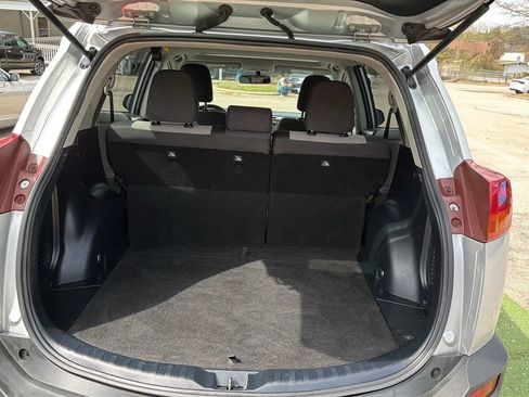 Used 2013 Toyota RAV4 XLE image 16