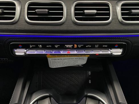 New 2026 Mercedes-Benz GLS 580 4MATIC image 28