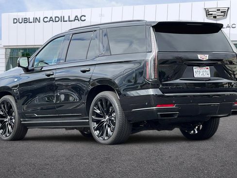 Certified 2025 Cadillac Escalade Sport Platinum w/ LPO, ONYX Package image 6