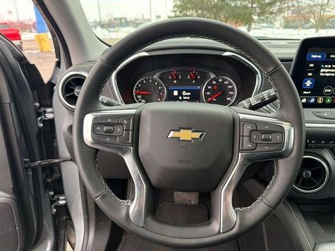 Certified 2025 Chevrolet Blazer LT w/ Sound & Technology Package image 34