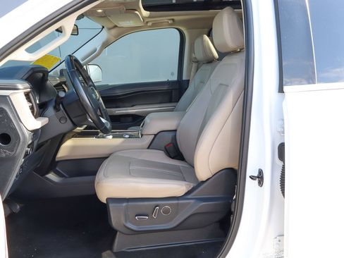 Used 2024 Ford Expedition Max Limited AWD/4WD image 7