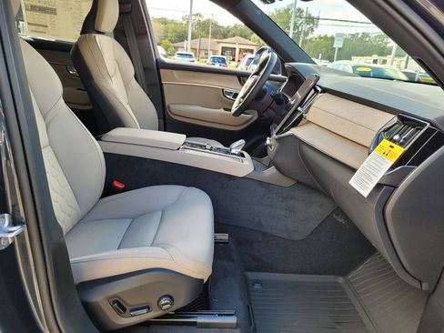 New 2026 Volvo XC90 B6 Plus w/ Protection Package Premier AWD/4WD image 20