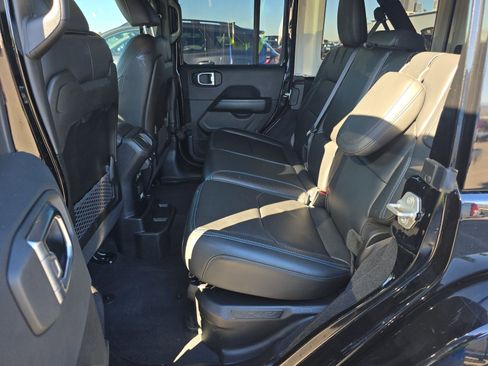 Used 2024 Jeep Wrangler High Altitude AWD/4WD image 10